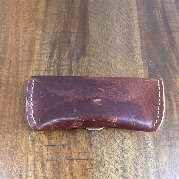 *Sun damaged* KMM&Co Harvest Wheat (?) Leather Sunglasses Case - Picture 2 of 3